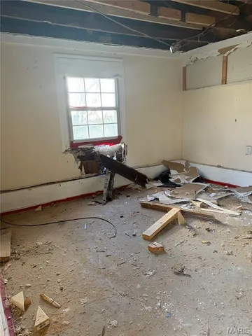 $20,000 | 317 Mueller Avenue, Ferguson, MO 63135