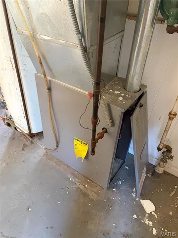 $20,000 | 317 Mueller Avenue, Ferguson, MO 63135