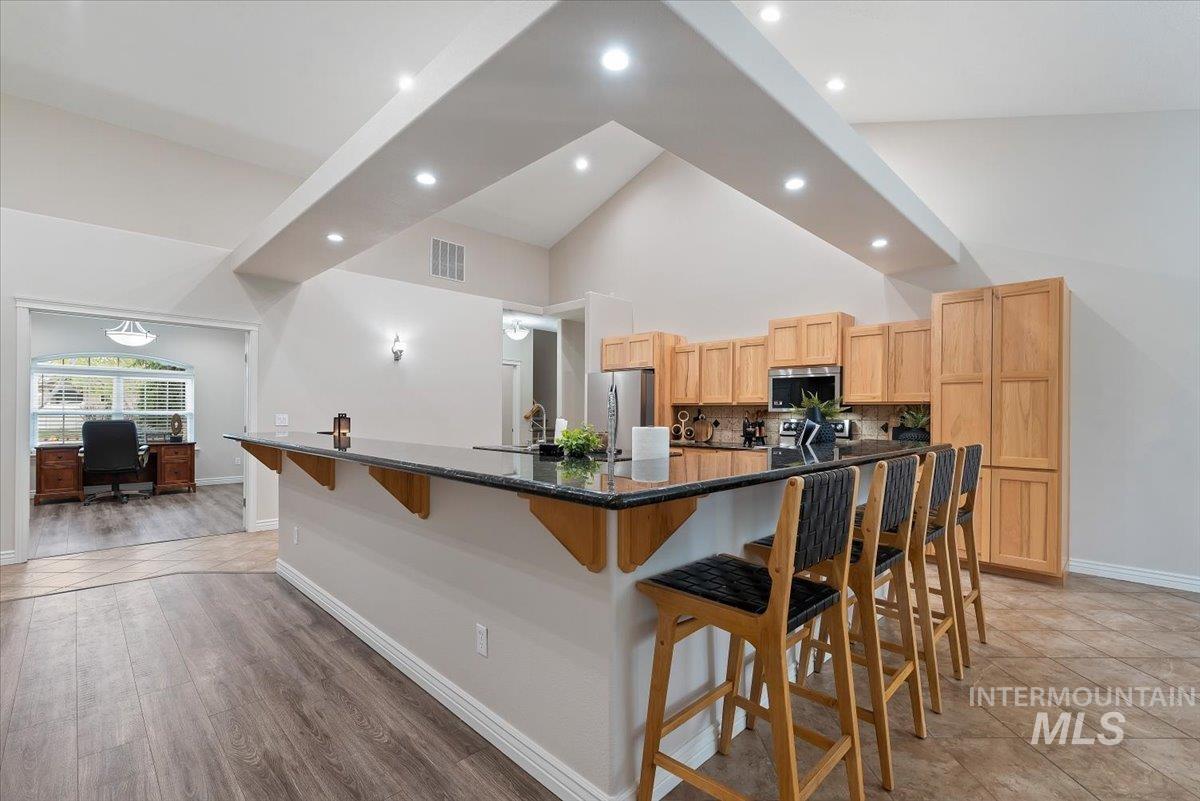 3758 South Merrivale Way Meridian, ID 83642 - Photo 9 of 39