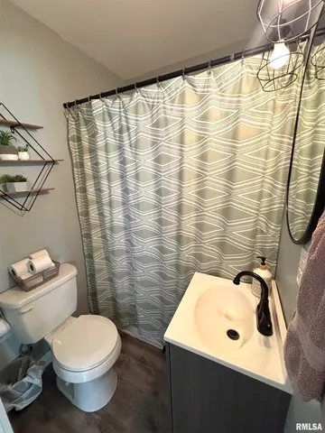 $129,900 | 510 1/2 East 6th Street, Metropolis, IL 62960