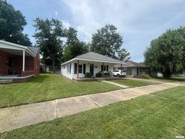$129,900 | 510 1/2 East 6th Street, Metropolis, IL 62960