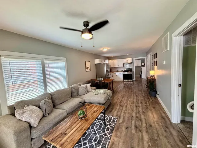 $129,900 | 510 1/2 East 6th Street, Metropolis, IL 62960