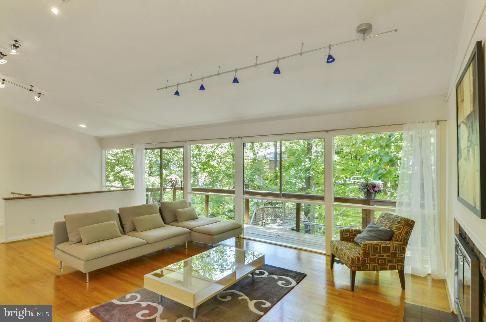 7508 Hamilton Spring Road Bethesda, MD 20817 - Photo 2 of 23 Living Room