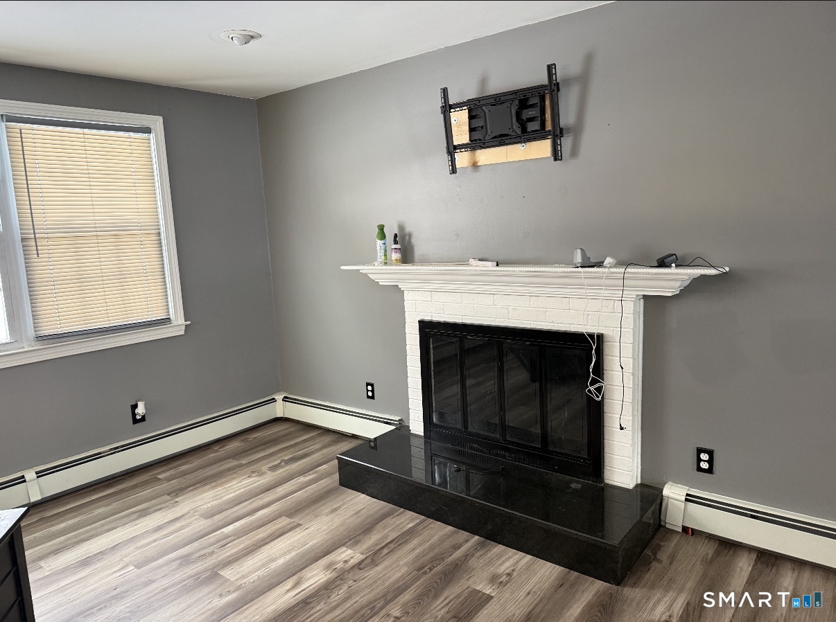 143 Maple Avenue Bristol, CT 06010 - Photo 2 of 19