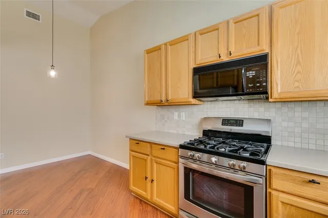 $1,525 | 7450 South Eastern Avenue, Unit 2118, Las Vegas, NV 89123