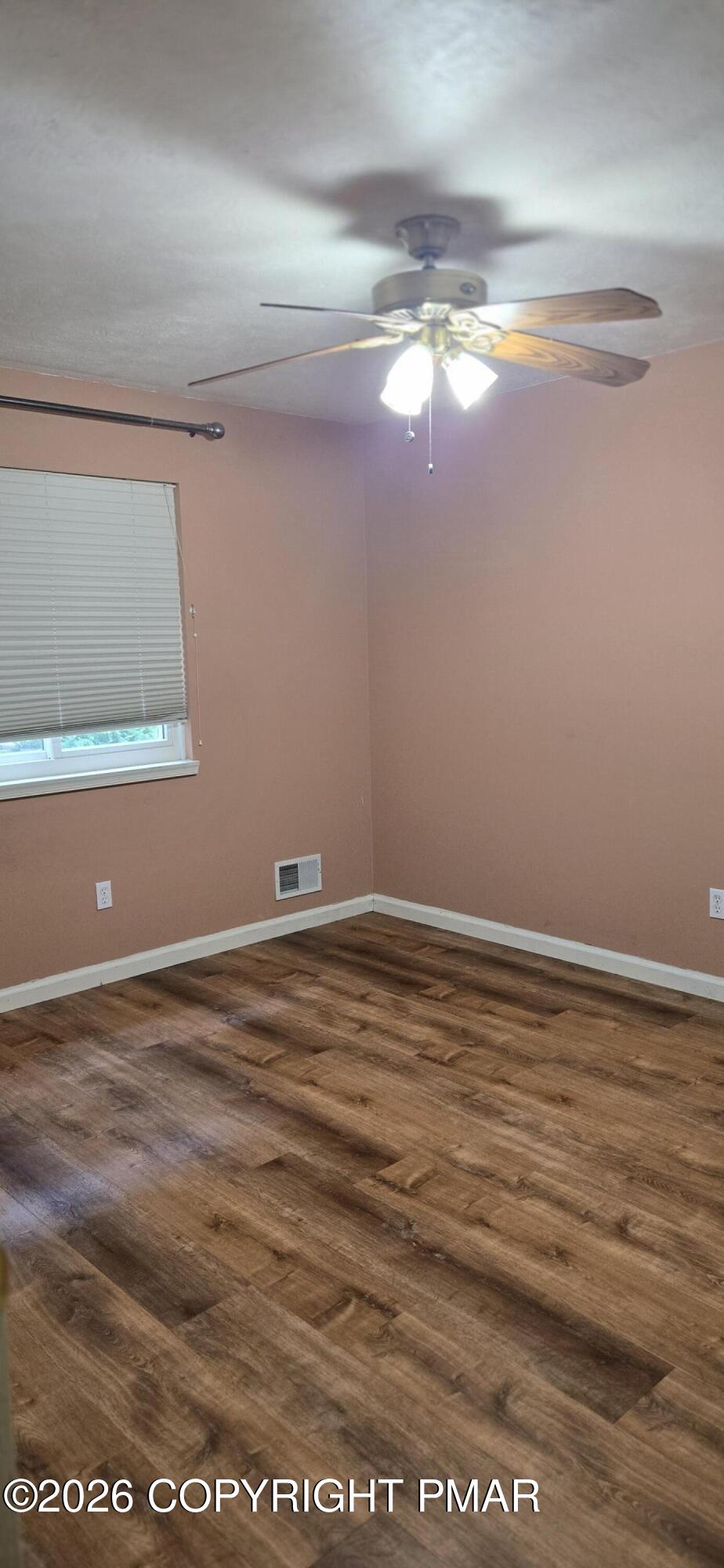 513 Gandolf Road Tamiment, PA 18371 - Photo 29 of 41 20260818_134703