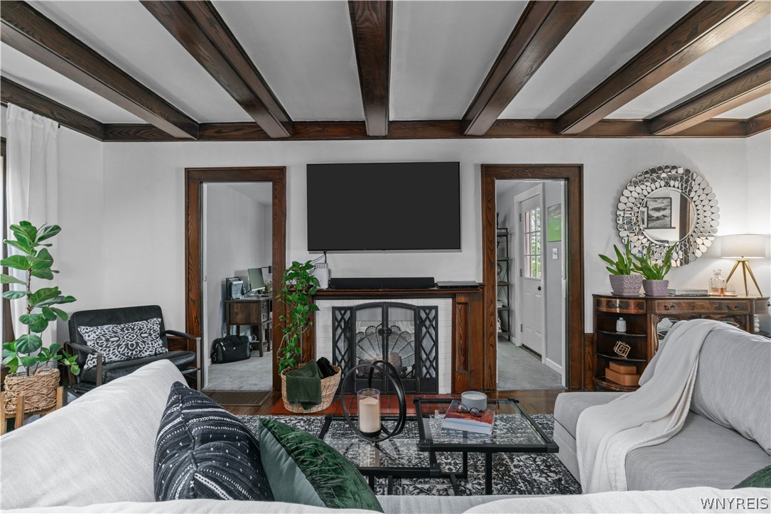 82 Doncaster Road Tonawanda Town, NY 14217 - Photo 5 of 50