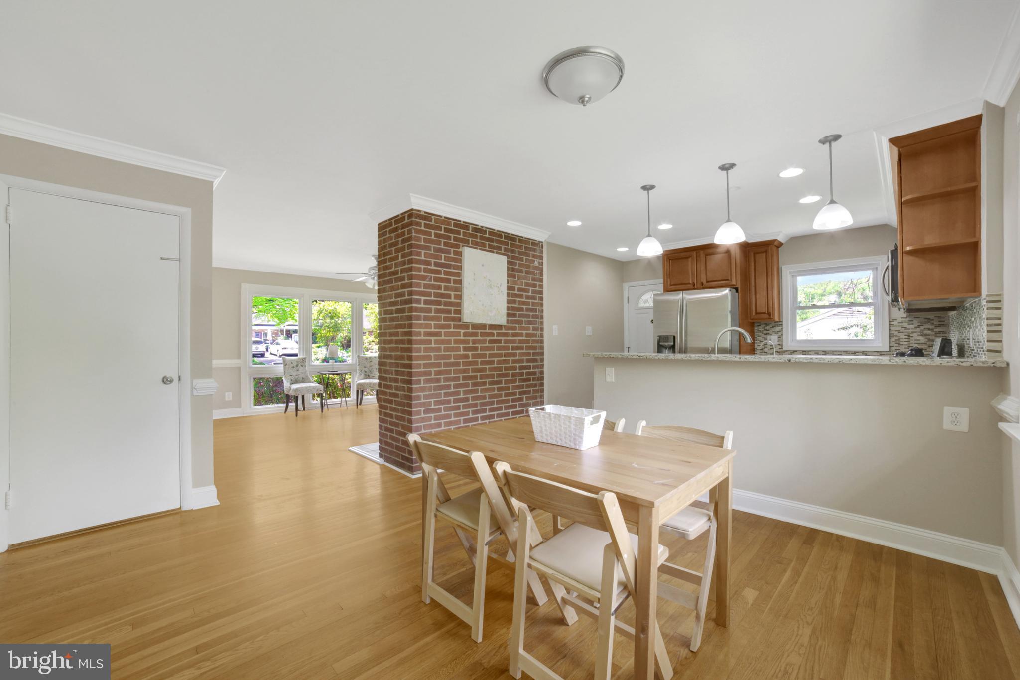 7536 Axton Street Springfield, VA 22151 - Photo 7 of 36 Gallery Image 7