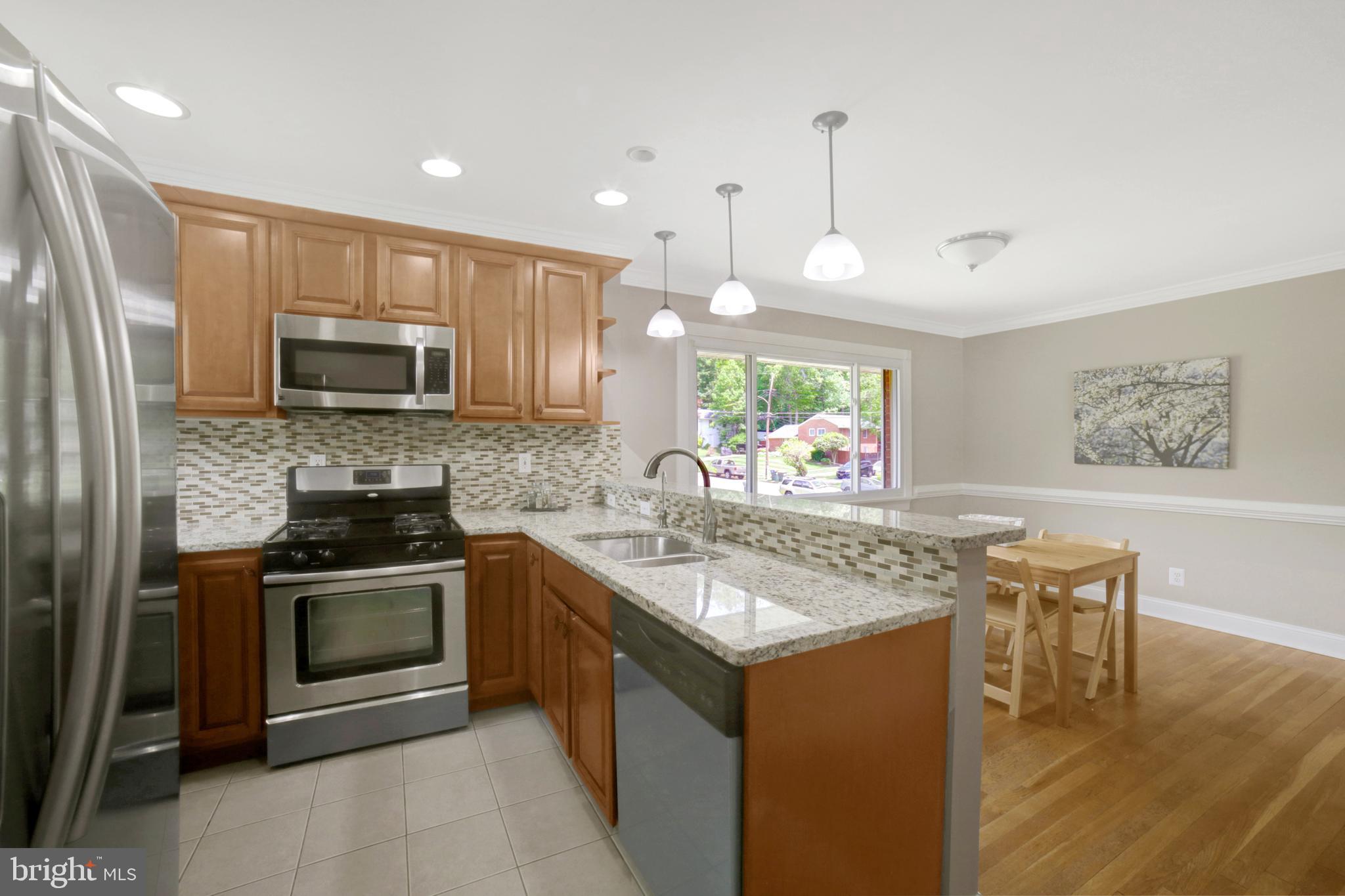 7536 Axton Street Springfield, VA 22151 - Photo 9 of 36 Gallery Image 9