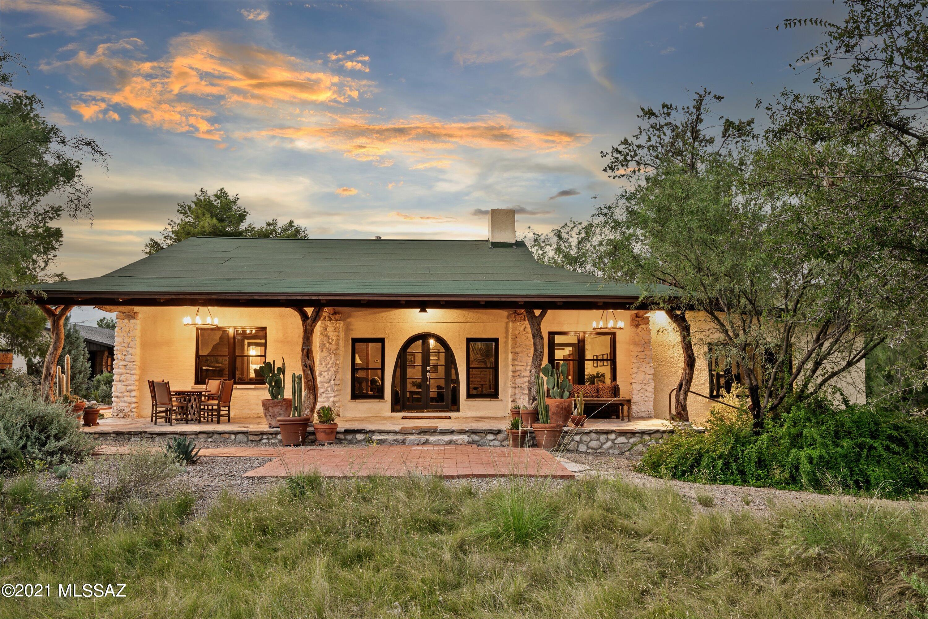 8550 East Snyder Road Tucson, AZ 85750 - Photo 1 of 50