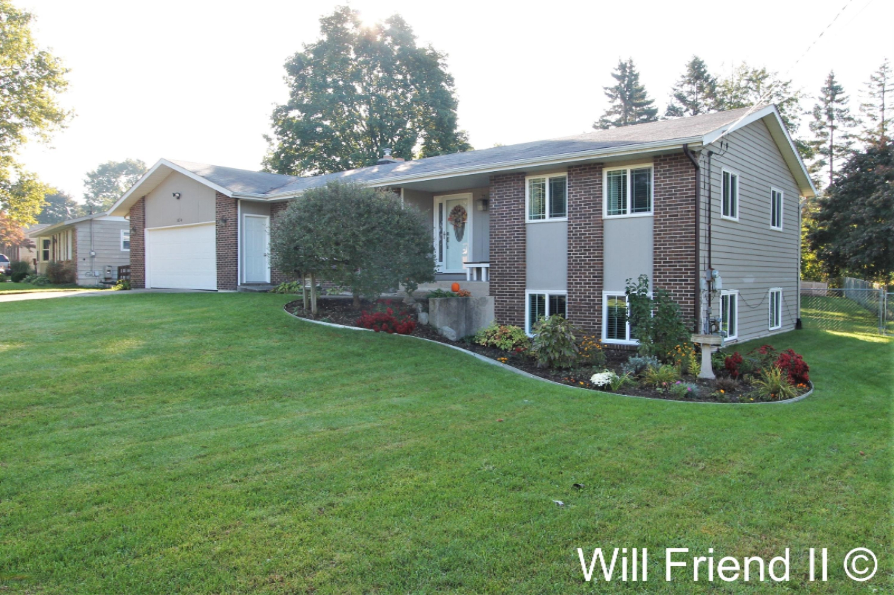 1536 Ridgewood Drive Jenison, MI 49428 - Photo 2 of 33 IMG_2564
