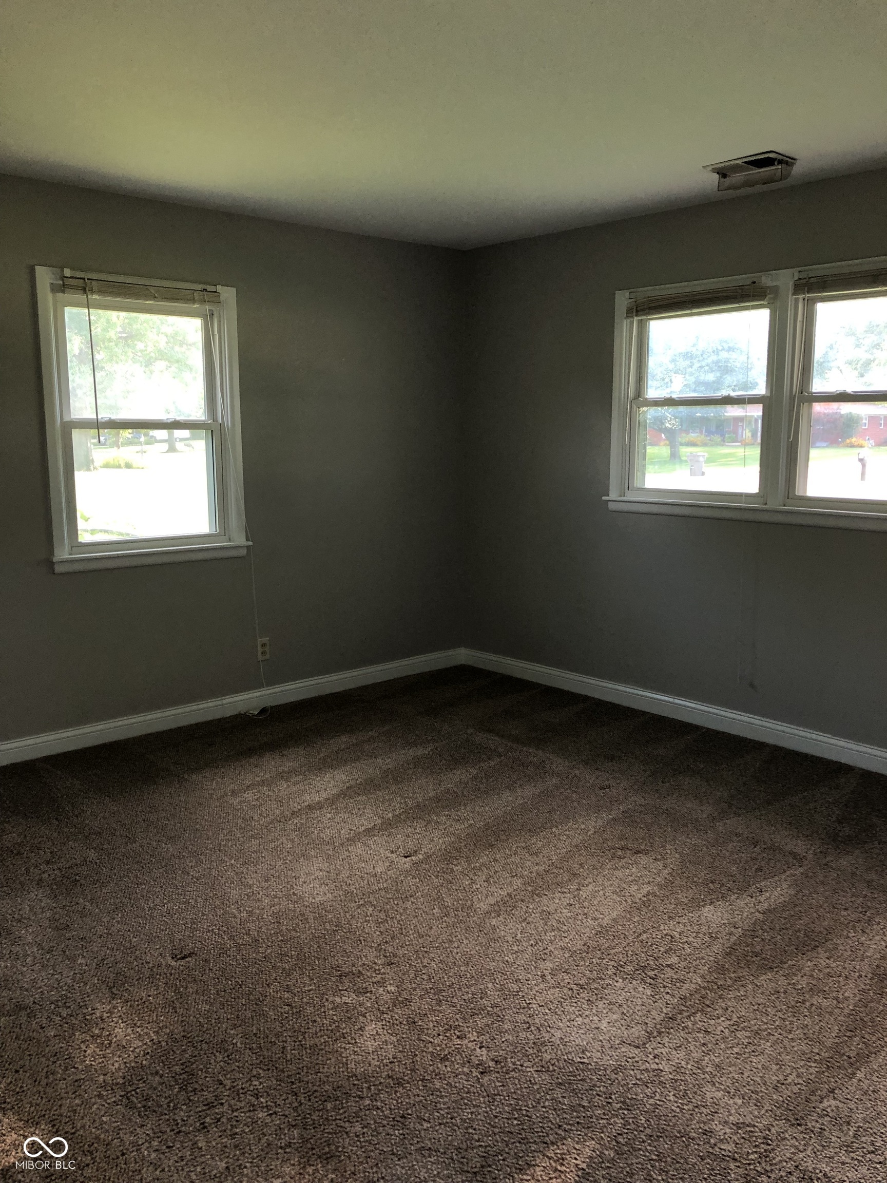 6347 Breamore Road Indianapolis, IN 46220 - Photo 10 of 32 Gallery Image 10