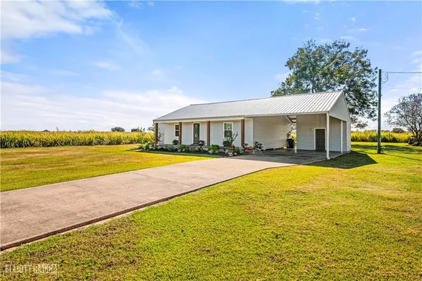 $260,000 | 514 Longbridge Road, Cottonport, LA 71327