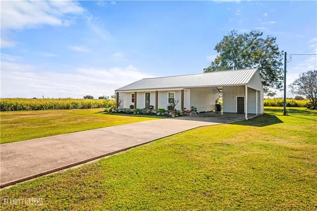 $260,000 | 514 Longbridge Road, Cottonport, LA 71327