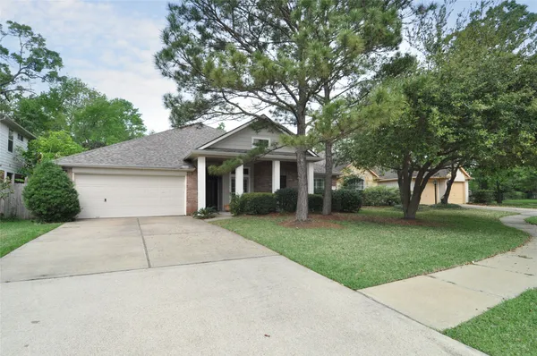 $2,600 | 13607 Goldwater Court, Houston, TX 77044
