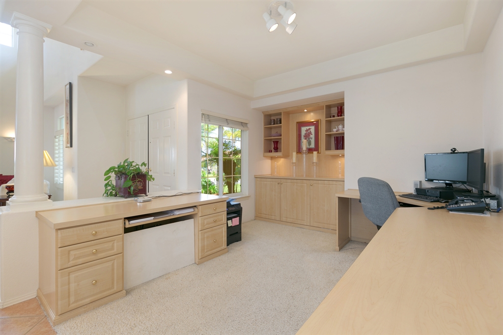 1386 Nightshade Road Carlsbad, CA 92011 - Photo 11 of 25