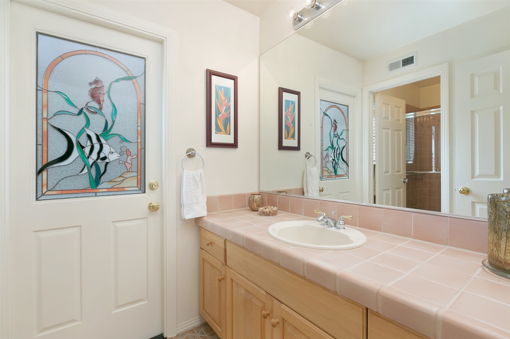 1386 Nightshade Road Carlsbad, CA 92011 - Photo 12 of 25