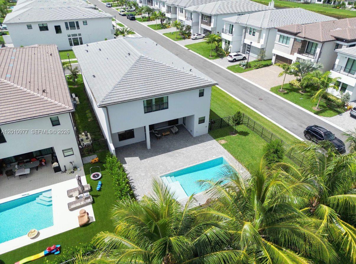 8151 Laurel Falls Drive, Unit 8151 Boca Raton, FL 33496 - Photo 32 of 33