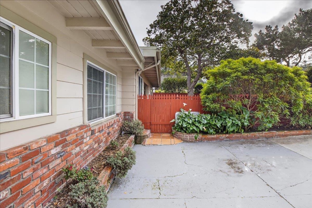 1291 Pacific Street Monterey, CA 93940 - Photo 4 of 42