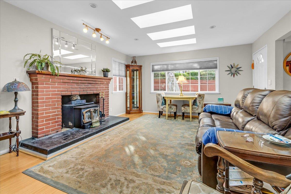 1291 Pacific Street Monterey, CA 93940 - Photo 9 of 42