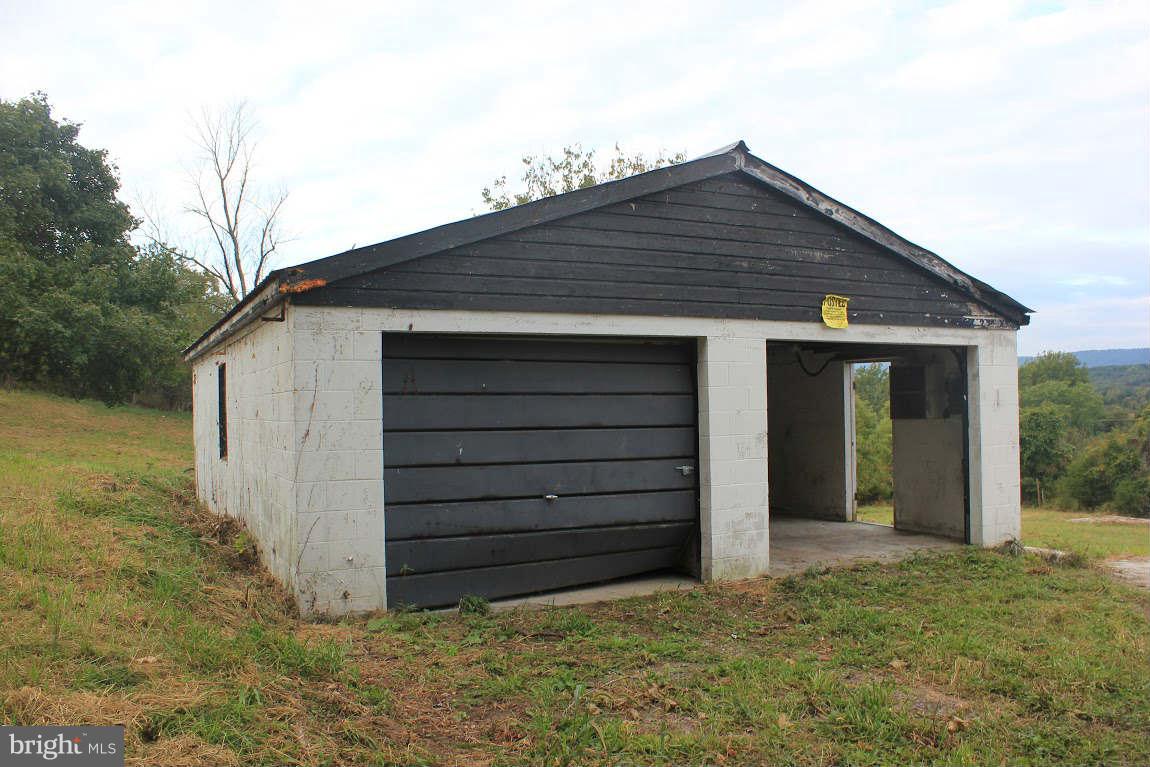 80 Calvary Hill Road Hedgesville, WV 25427 - Photo 2 of 8 Exterior (General)
