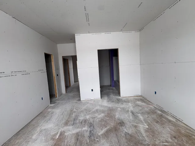 $750,000 | 5022 Royal Vw Way, Clarksville, TN 37040