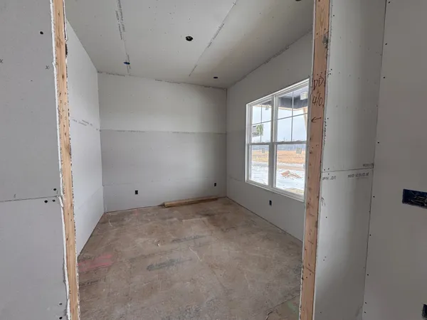 $750,000 | 5022 Royal Vw Way, Clarksville, TN 37040