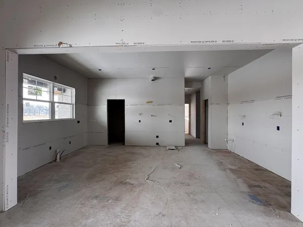 $750,000 | 5022 Royal Vw Way, Clarksville, TN 37040