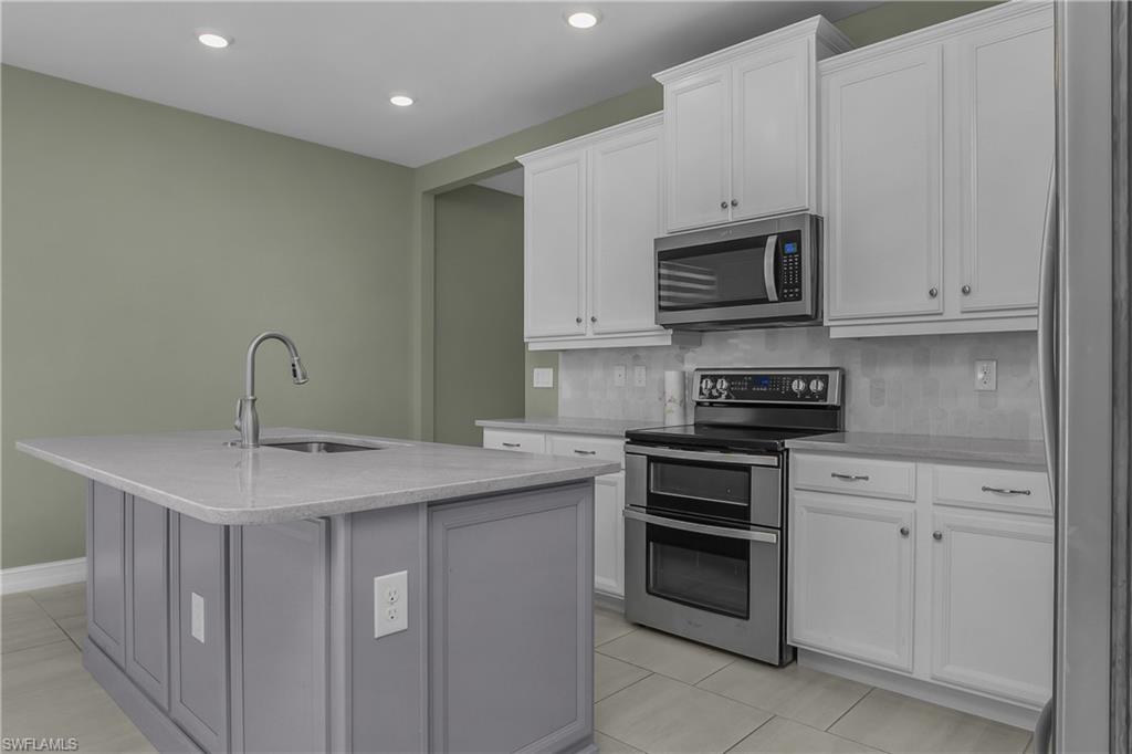 28358 Captiva Shell Loop Bonita Springs, FL 34135 - Photo 21 of 49