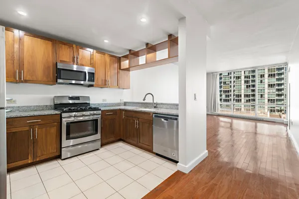 $710,000 | 20 Newport Parkway, Unit 1209, Jersey City, NJ 07310