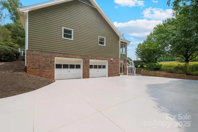 a house view with a outdoor space