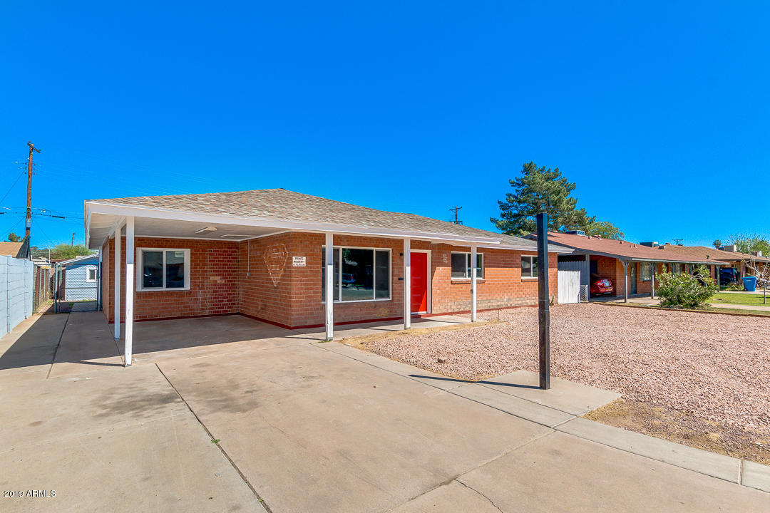 4020 West Rovey Avenue Phoenix, AZ 85019 - Photo 2 of 45 02-Rovey