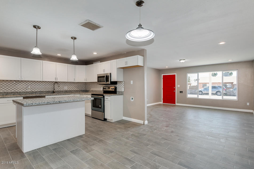 4020 West Rovey Avenue Phoenix, AZ 85019 - Photo 10 of 45 10-Rovey
