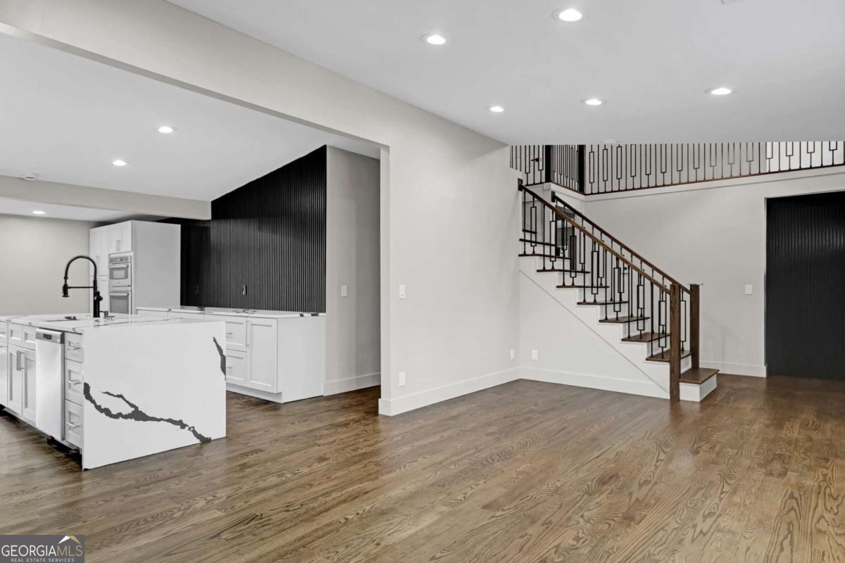 1887 Shalimar Drive Northeast Atlanta, GA 30345 - Photo 5 of 24