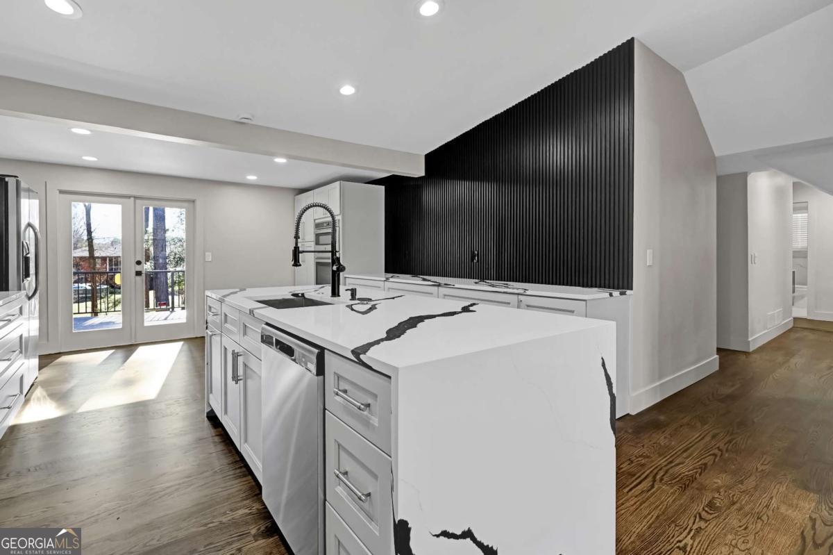 1887 Shalimar Drive Northeast Atlanta, GA 30345 - Photo 10 of 24