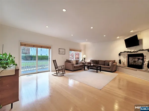$5,800 | 441 Piermont Avenue, Piermont, NY 10968