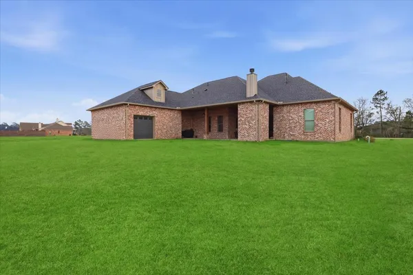 $585,000 | 9448 Acadian Way, Orange, TX 77630