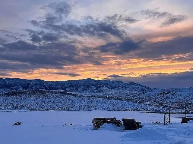 a view of an outdoor space and mountain view