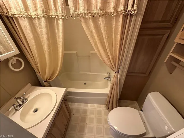 $139,000 | 124 Hummingbird Circle, New London, NC 28127