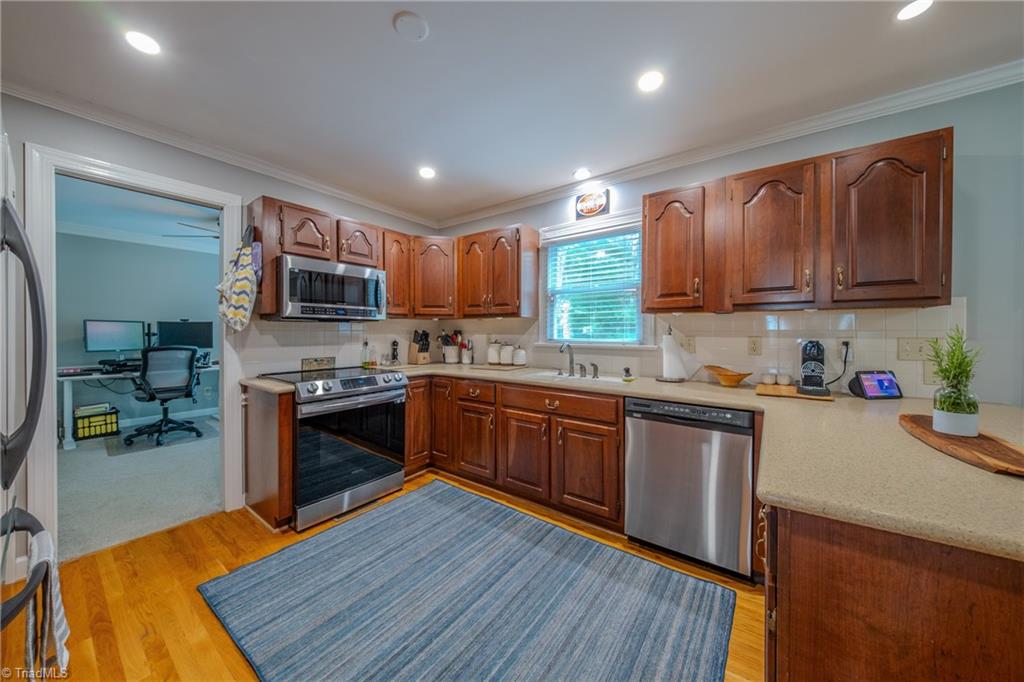5034 Cobblestone Road Winston-Salem, NC 27106 - Photo 8 of 44