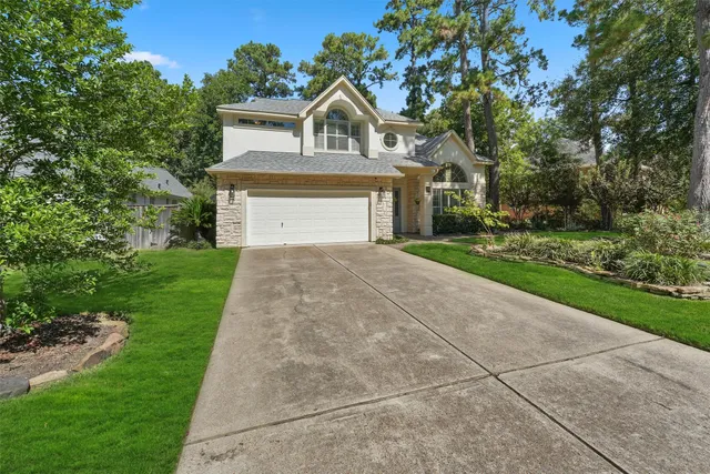 $730,000 | 26 Lucky Leaf Court, The Woodlands, TX 77381
