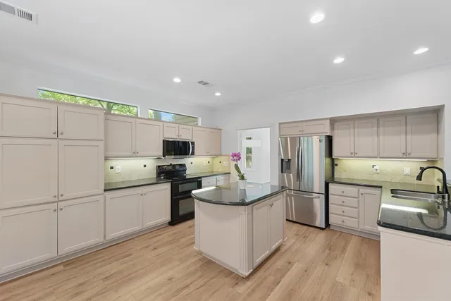 $730,000 | 26 Lucky Leaf Court, The Woodlands, TX 77381