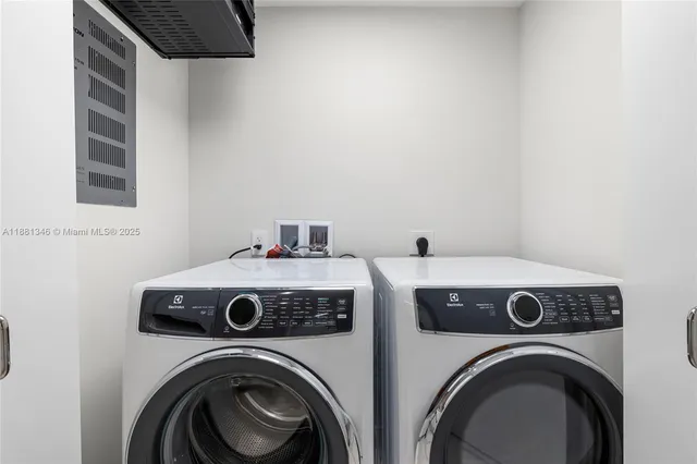 $17,000 | 1116 North Ocean Boulevard, Unit 1404, Pompano Beach, FL 33062