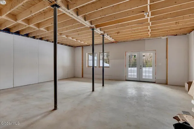 $875,000 | 106 Mountain Path, Johnsburg, NY 12853