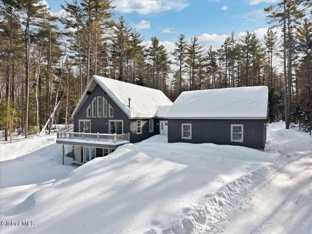 $875,000 | 106 Mountain Path, Johnsburg, NY 12853