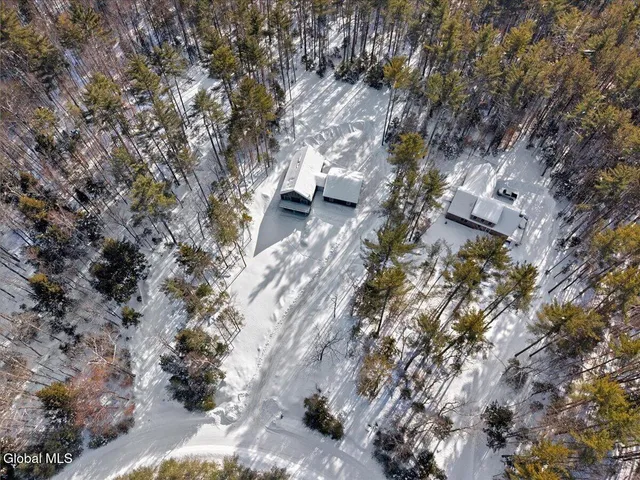 $875,000 | 106 Mountain Path, Johnsburg, NY 12853