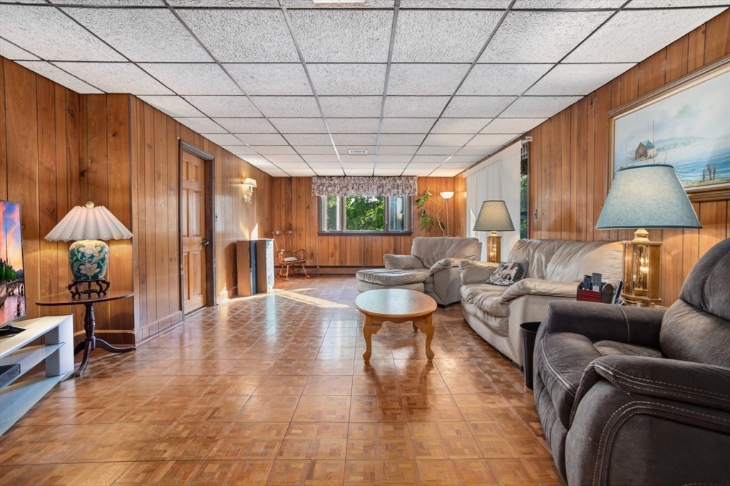 45 Bradford Road Peabody, MA 01960 - Photo 7 of 42