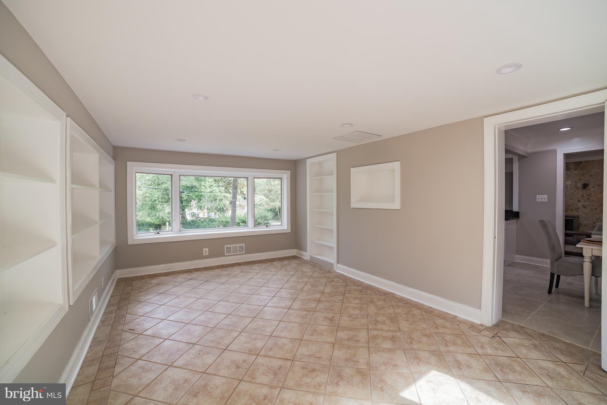 10620 Sweetbriar Parkway Silver Spring, MD 20903 - Photo 17 of 30 Bedroom