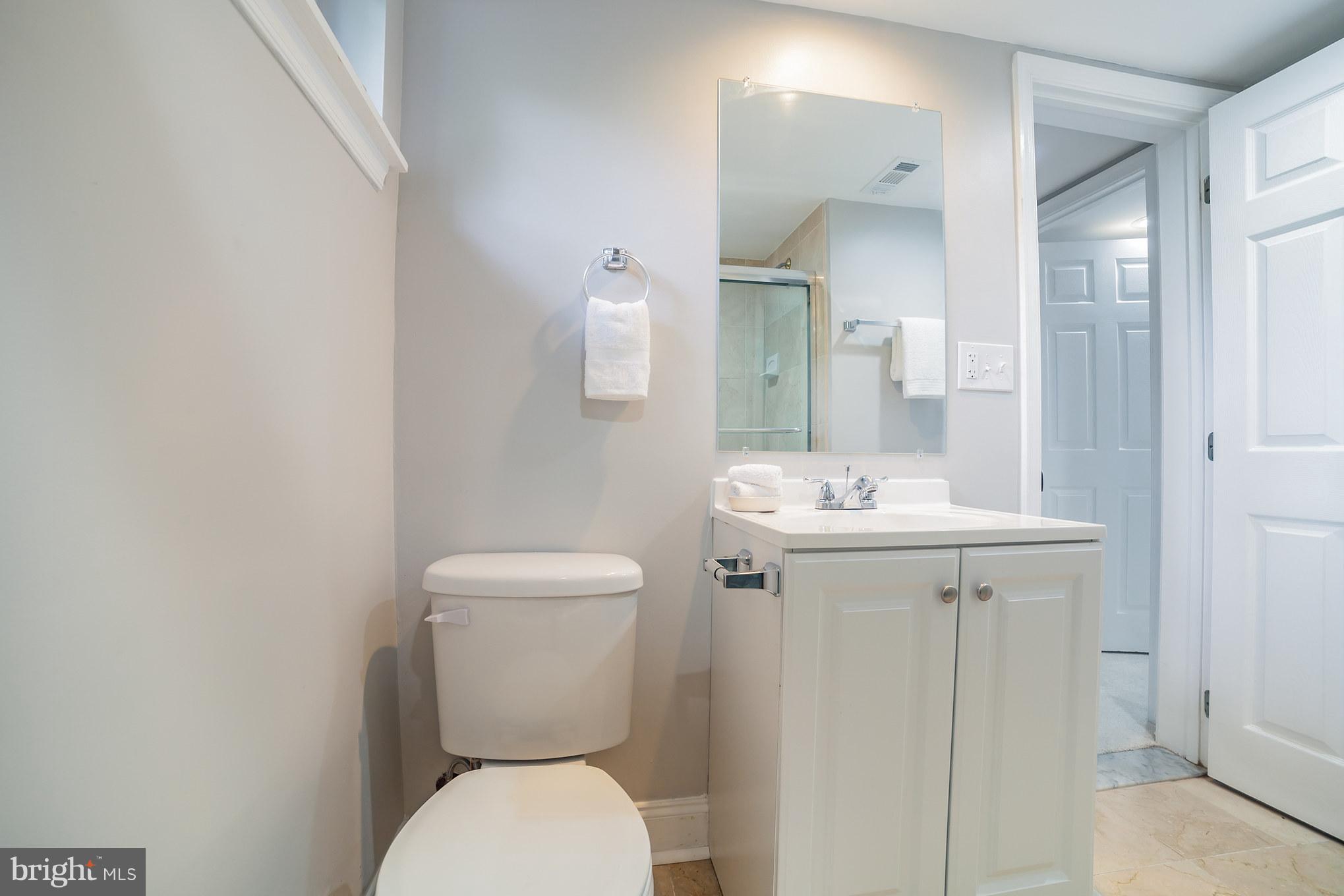 10620 Sweetbriar Parkway Silver Spring, MD 20903 - Photo 25 of 30 Bath