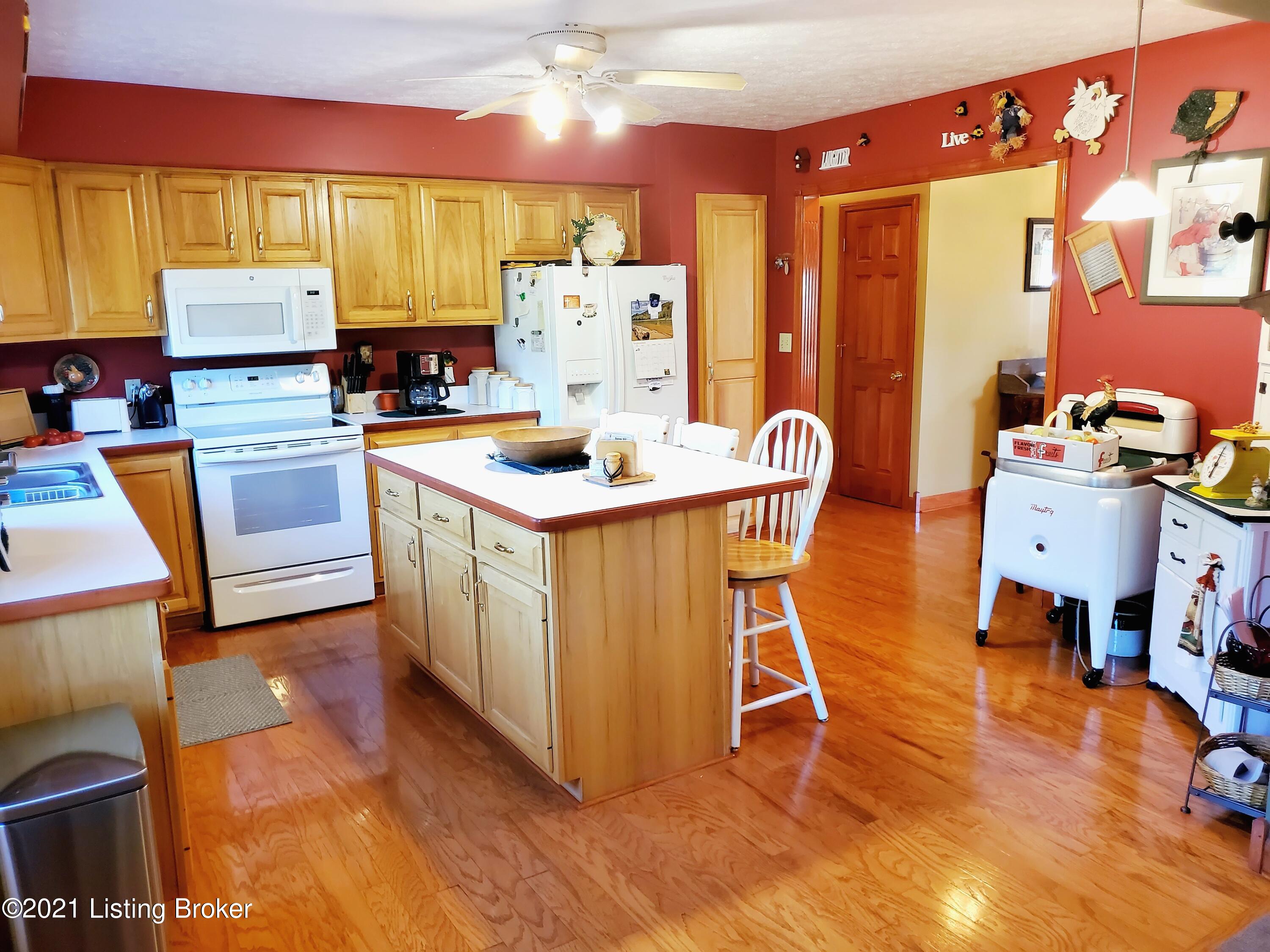 330 Penny Winkle Road Pleasureville, KY 40057 - Photo 8 of 55 HARDWOOD FLOORS